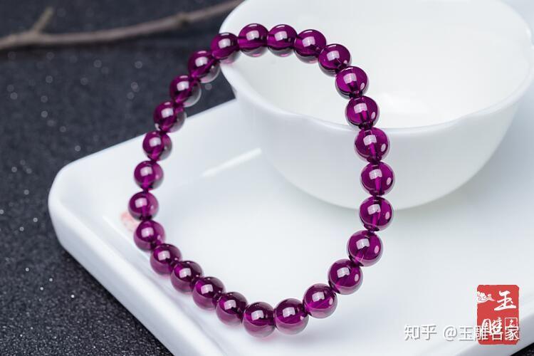 揭秘石榴石價格背后的秘密 ????