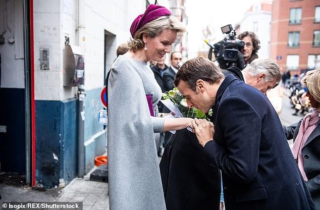 誓不低頭，科技巨獻(xiàn)重塑生活體驗(yàn)的電視劇之旅