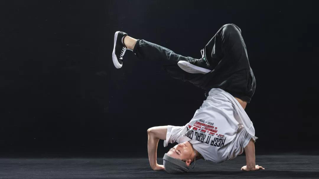 最新潮流街舞，背景、時代影響與獨(dú)特地位解析