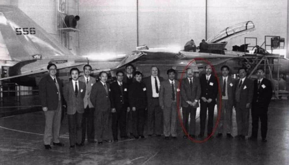 中國(guó)最新戰(zhàn)斗機(jī)型號(hào)發(fā)布，藍(lán)天翱翔，夢(mèng)想啟航