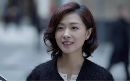 益陽(yáng)明星風(fēng)采照人，科技潮流引領(lǐng)體驗(yàn)——前沿高科技魅力展示