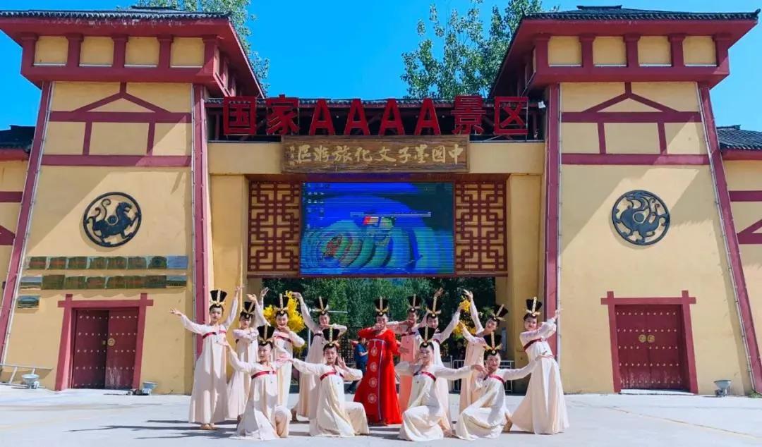 小丑明星,小丑明星，悲喜交織的舞臺傳奇