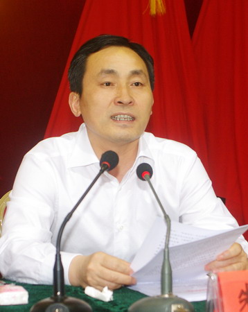 朱讀穩(wěn)升職之路，最新消息閃耀篇章