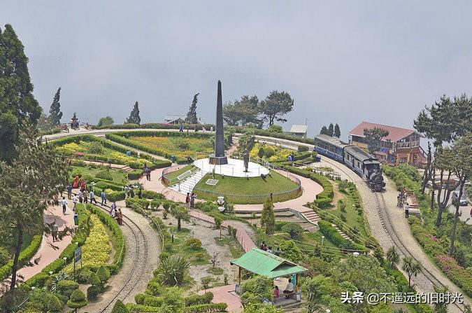 迷你世界最新版刷鐵軌，自然美景探險之旅啟動！